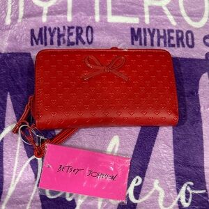 Betsey Johnson XOKARA Red Bow Heart Zip Around Wallet